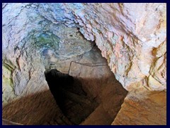 Cuevas de Canelobre 18 - upper half of the caves