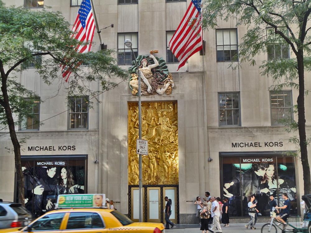 michael kors rock center