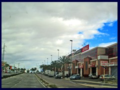 Elche outskirts 05  - retail area