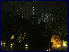 Nan Lian Garden is surrounded by residential buildings highrises, and unfortunately also  a trafficated highway.