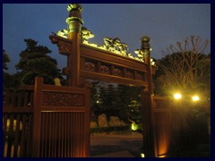 The Nan Lian Garden is a Chinese classical garden in Diamond Hill in Northern Kowloon, that opened to public in late 2006. The garden, designed in Tang Dynasty-style has an area of 3.5 hectares. There are hills, pounds, rocks, a waterfall with a restaurant, beautiful trees and pavilions in the garden. It is a joing project between the nearby Chi Lin Nunnery and Hong Kong Government. Chi Lin Nunnery is a Buddhist cloister situated right next to Nan Lian Garden. 