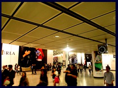 Hong Kong Station, the main subway station at Central, is huge and it takes a lot of time to switch trains.