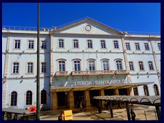 Alfama - Santa Apolonio Station