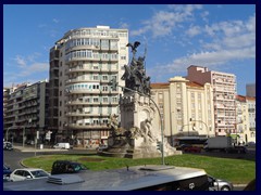 Praça de Entrecampos, Avenida da República 04