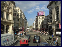 Piccadilly Circus 04