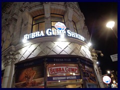 Piccadilly Circus 10 - Bubba Gump