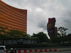 Wynn Macau Hotel Casino. The Macau branch of this 5-star Vegas hotel offers not only casino but restaurants, a luxury shopping center, spa, and a "Performance Lake". It opened in 2006 and has 1014 rooms. The buildings are in bronze glass.