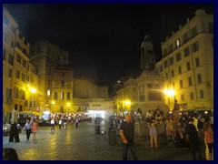 Campo de Fiori really comes alive after dark.