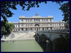 East bank of the Tiber, looking towards the Palace of Justice near our hotel at Piazza Cavour on the West bank.