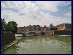 Tiber, the river that divides Rome into two.