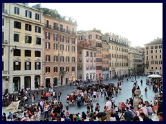 Piazza di Spagna is the small square along Via del Babuino, where you find the famous Spanish Steps. The Spanish Steps, considered one of the main sights of Rome, are situated on a hill and is a popular place to sit down for tourists.
The steps was inaugurated by Pope Benedict XIII during the anniversary 1725. It was designed by Alessandro Specchi and Francesco De Sanctis, after decades of discussions about how to urbanise the steep Pincian hill up to the roman catholic renaissance church on top of the hill,
Santa Trinità dei Monti (that was under renovation during our visit unfortunately), and the Egyptian obelisk next to it, Obelisco Sallustiano. The baroque stairs were renovated in 1995.
The square was named after Palazzo di Spagna, seat of the Embassy of Spain. In the 17th century the Spanish ambassador had his residence here, and the area was dangerous at night, since people were forced into the Spanish army.
Fontana della Barcaccia, one of Rome's most popular fountains can also be found on the centrally located Piazza di Spagna. The fountain was commisoined by Pope Urban VIII and designed by Bernini and his son. It was completed in 1627.