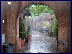 The heavy thunderstorm lasted for about one hour, we sheleterd in Castel Sant 'Angelo café!