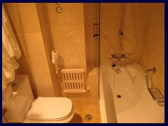 Tryp Gran Sol Hotel 11 - bathroom