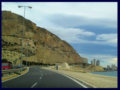 Avenida Villajoyosa towards Playa de San Juan, that is Alicante's largest and most popular beach and a large district on Cap de l'horta, East of central Alicante. Here you find tall apartments buildings and  hotels, as well as some of the more exclusive private residences of Alicante. It has high quality sand and is much calmer then the more centrally located Postiguet Beach, but since we visited in February the beach was almost abandoned anyway.