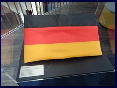 Haus der Geschichte 093 - Space flag