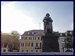 Münsterplatz 06 - Old Post Office, Beethoven Statue