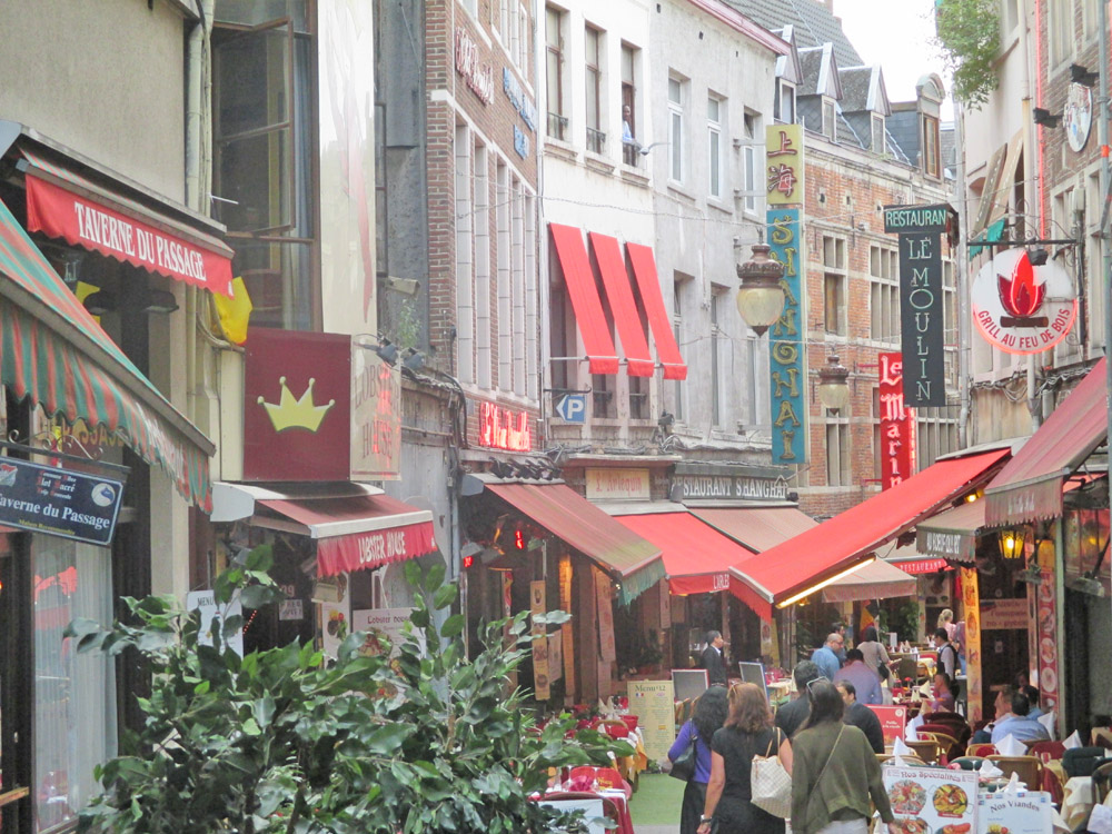 Brussels - Old Town, La Vieille Ville, Manneken Piss, Galeries St-Hubert