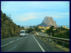 Road Benidorm - Calpe 09 - Penyal d'Ifach limestone