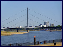 Rheinkniebrücke 2