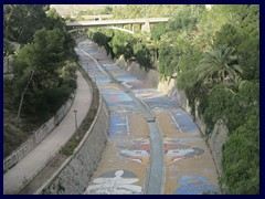 Elche City Centre 37 - Vinalupo River divides the city in two parts.