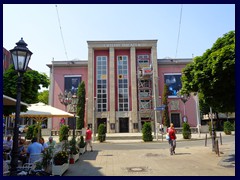 Grillo Theater