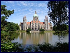 Maschpark and Neues Rathaus 7