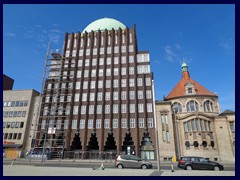 Anzeiger Hochhaus 5