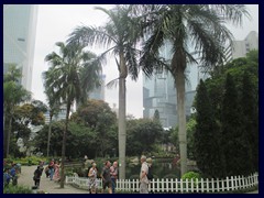 Hong Kong Park opened in 1991 and covers an area of 80,000 m² in Central. The upper part was the former site of the Victoria military barracks. Parts of the park is situated on higher levels with great views of the park and the surrounding skyscrapers.