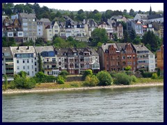 Rhine riverfront, Mitte 07