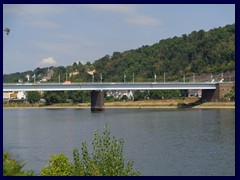 Rhine riverfront, Pfaffendorf Bridge