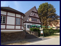 Weindorf, Rhein riverfront