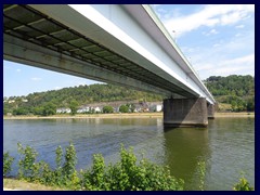 Pfaffendorfer Brücke over Rhein