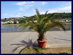 Rhine riverfront, Konrad-Adenauer-Ufer 