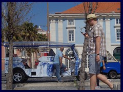 Av. Ribeira das Naus 10