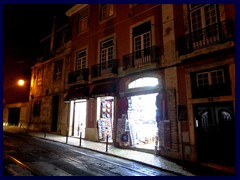 Alfama tram ride 08