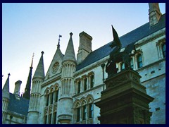 Royal Courts of Justice 01