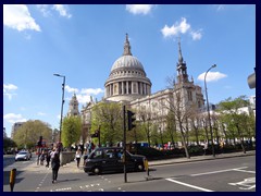 St Paul's Cathedral and surroundings 01