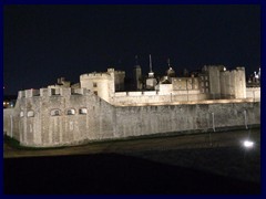 The Tower of London and the fullmoon