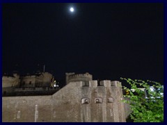 The Tower of London and the fullmoon