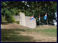 1.La Paserelle 16- National Monument of Solidarity