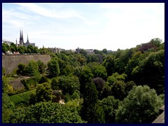 Place de la Constitution, Pont Adolphe 20