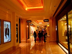 Wynn has a luxury shopping galleria with stores like Gucci, Armani and Prada.