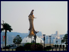 Kun Iam statue and Taipa Island