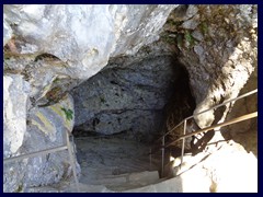 Predjama Castle 38