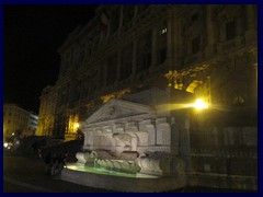 Piazza Cavour by night 003