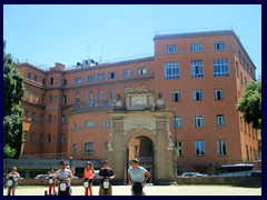 Via Pinciana, gate to Villa Borghese.