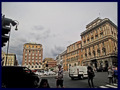 Piazza Barberini 010