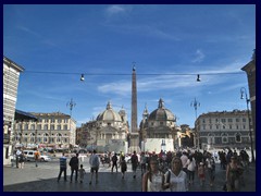 Piazza del Popolo seen from the gate at Piazzale Flaminio.