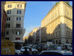 Via Cavour (not to be confused with Piazza Cavour where our hotel was), is a hilly road that leads Eastwards from Piazza Venezia. As we sat down to have a pizza at a restaurant on Via Cavour, a big demonstration escorted with police vans suddently appeared.