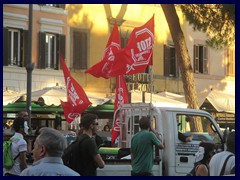 Demonstration against evictions and distraints, Via Cavour.